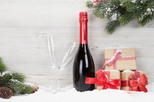 This Holiday – Give a Wine Gift